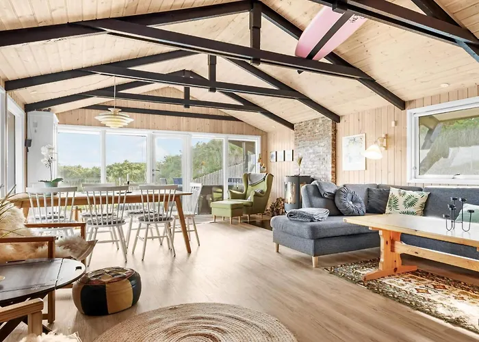 Tranquil Retreat In - By Traum לוקן